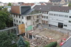 Abriss und Neubau