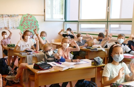 Gut gelaunt in Klasse 5a. Gut gelaunt in Klasse 5a.