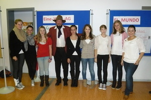 Beim peruanischen Zauberabend 2010 mit Dr. Dieter Arnold Beim peruanischen Zauberabend 2010 mit Dr. Dieter Arnold