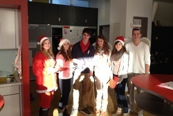 Das \"Nikolausteam\" der SMV am 6. Dezember 2012