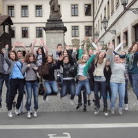 Juchhee vor der Juhe